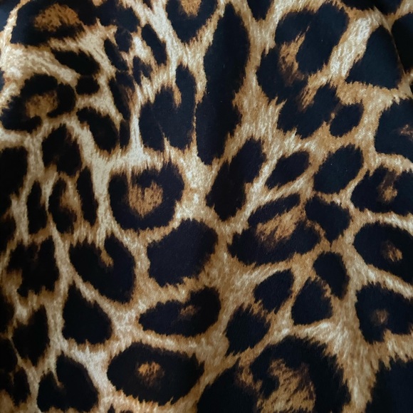 Agnes & Dora Leopard MIDI Skirt - Picture 2 of 3